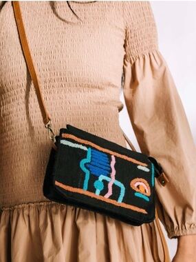 Noonday Collection Perspective Crossbody Bag/wristlet/clutch
